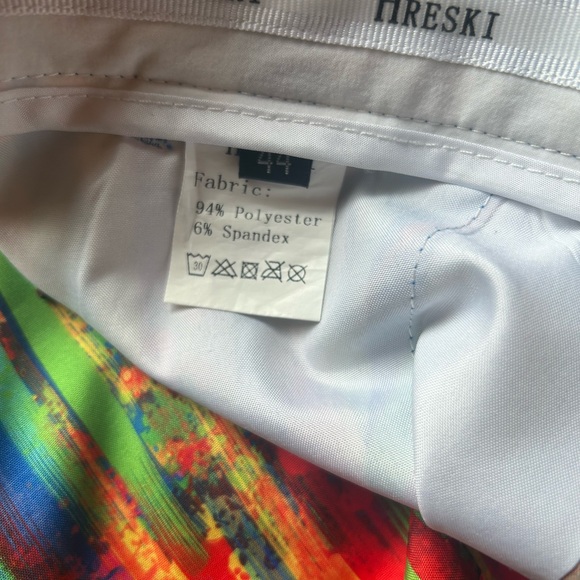 Hreski Men’s Shorts - Picture 5 of 11